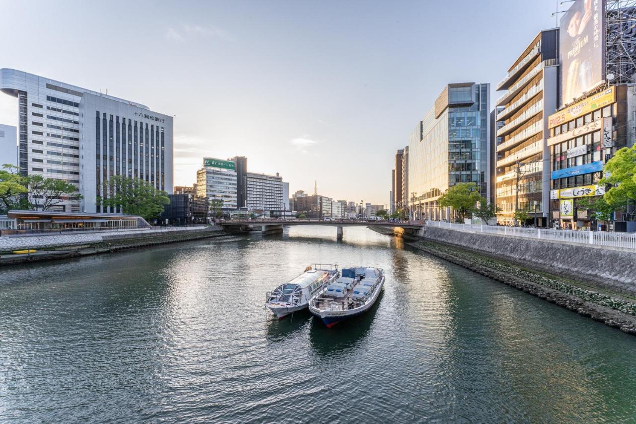 Отель The Lively Fukuoka Hakata Экстерьер фото